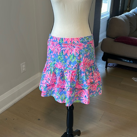 Lilly Pulitzer women’s size 0 Mayslie Ruffle Mini Skirt Blue Peri Sunrise Bay - Picture 3 of 4